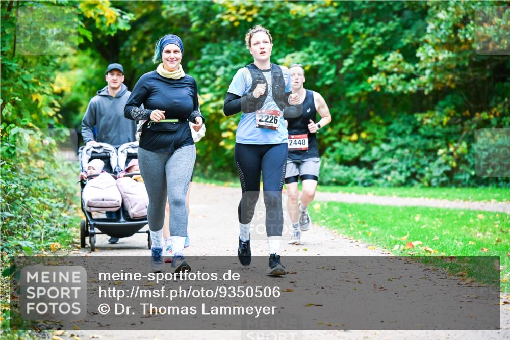 12.10.2025 - Bramfelder Halbmarathon 2025 Dr. Thomas Lammeyer http://msf.ph/oto/9350506 12.10.2025 10:34:24 Laufen 2226, 2448 meine-sportfotos.de