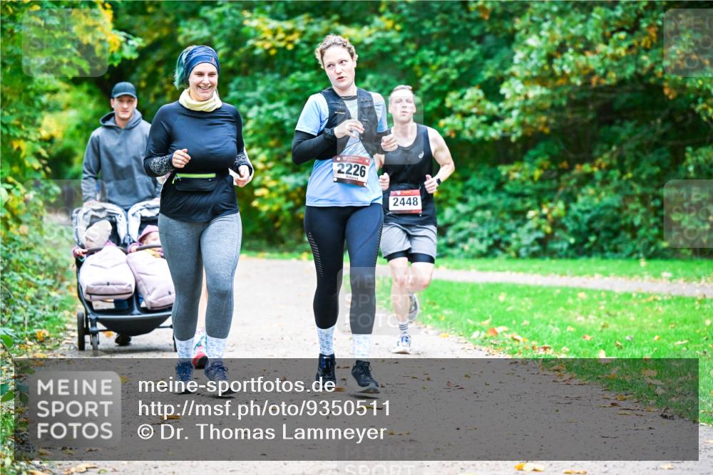 12.10.2025 - Bramfelder Halbmarathon 2025 Dr. Thomas Lammeyer http://msf.ph/oto/9350511 12.10.2025 10:34:25 Laufen 2226, 2448 meine-sportfotos.de