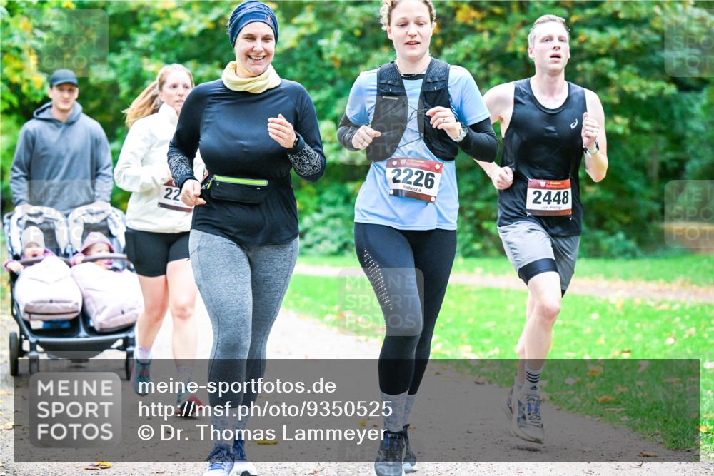 12.10.2025 - Bramfelder Halbmarathon 2025 Dr. Thomas Lammeyer http://msf.ph/oto/9350525 12.10.2025 10:34:27 Laufen 22, 2226, 2448 meine-sportfotos.de