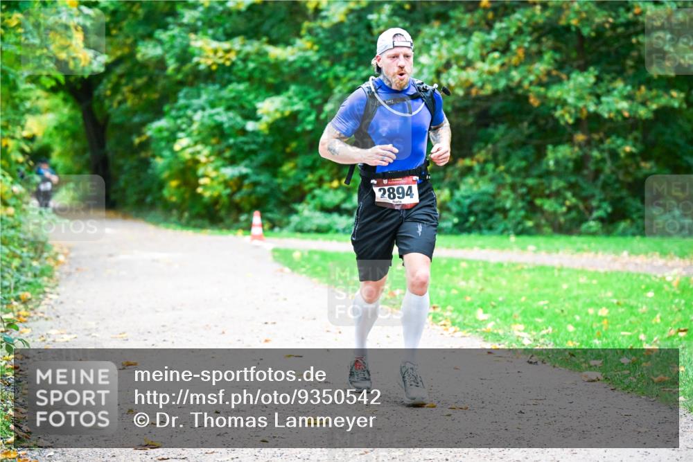 12.10.2025 - Bramfelder Halbmarathon 2025 Dr. Thomas Lammeyer http://msf.ph/oto/9350542 12.10.2025 10:34:33 Laufen 2894 meine-sportfotos.de