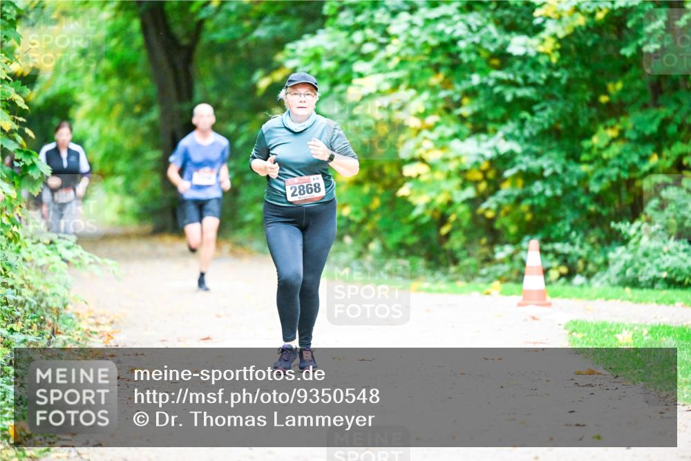 12.10.2025 - Bramfelder Halbmarathon 2025 Dr. Thomas Lammeyer http://msf.ph/oto/9350548 12.10.2025 10:34:41 Laufen 2868 meine-sportfotos.de
