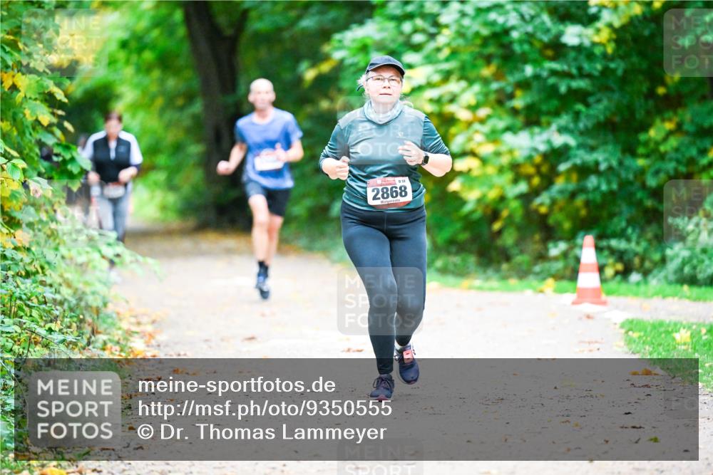 12.10.2025 - Bramfelder Halbmarathon 2025 Dr. Thomas Lammeyer http://msf.ph/oto/9350555 12.10.2025 10:34:42 Laufen 32, 2868 meine-sportfotos.de