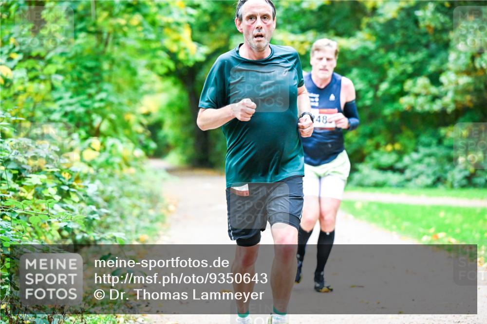 12.10.2025 - Bramfelder Halbmarathon 2025 Dr. Thomas Lammeyer http://msf.ph/oto/9350643 12.10.2025 10:35:00 Laufen 760, 48 meine-sportfotos.de
