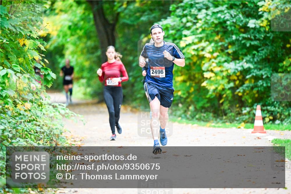 12.10.2025 - Bramfelder Halbmarathon 2025 Dr. Thomas Lammeyer http://msf.ph/oto/9350675 12.10.2025 10:35:20 Laufen 27, 2496, 55 meine-sportfotos.de
