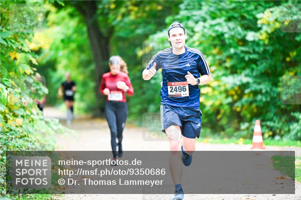 12.10.2025 - Bramfelder Halbmarathon 2025 Dr. Thomas Lammeyer http://msf.ph/oto/9350686 12.10.2025 10:35:21 Laufen 2496, 55 meine-sportfotos.de