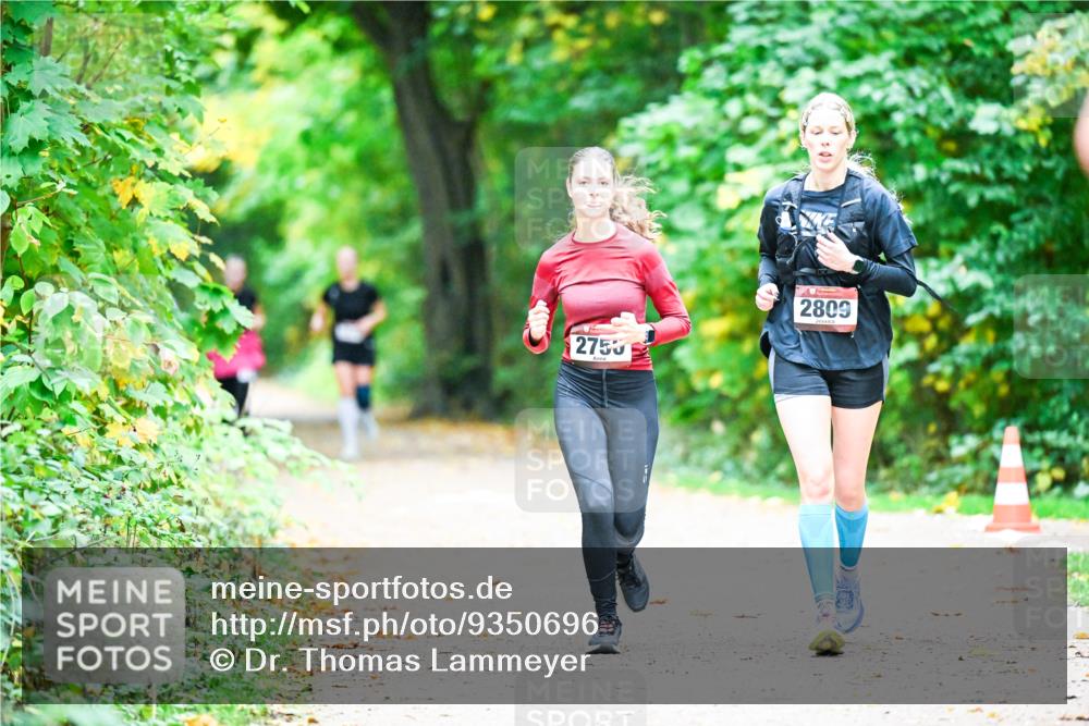12.10.2025 - Bramfelder Halbmarathon 2025 Dr. Thomas Lammeyer http://msf.ph/oto/9350696 12.10.2025 10:35:23 Laufen 2753, 2809 meine-sportfotos.de