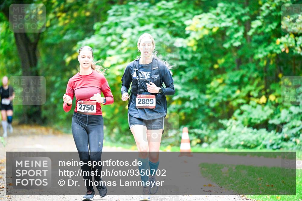 12.10.2025 - Bramfelder Halbmarathon 2025 Dr. Thomas Lammeyer http://msf.ph/oto/9350702 12.10.2025 10:35:24 Laufen 2750, 2809 meine-sportfotos.de