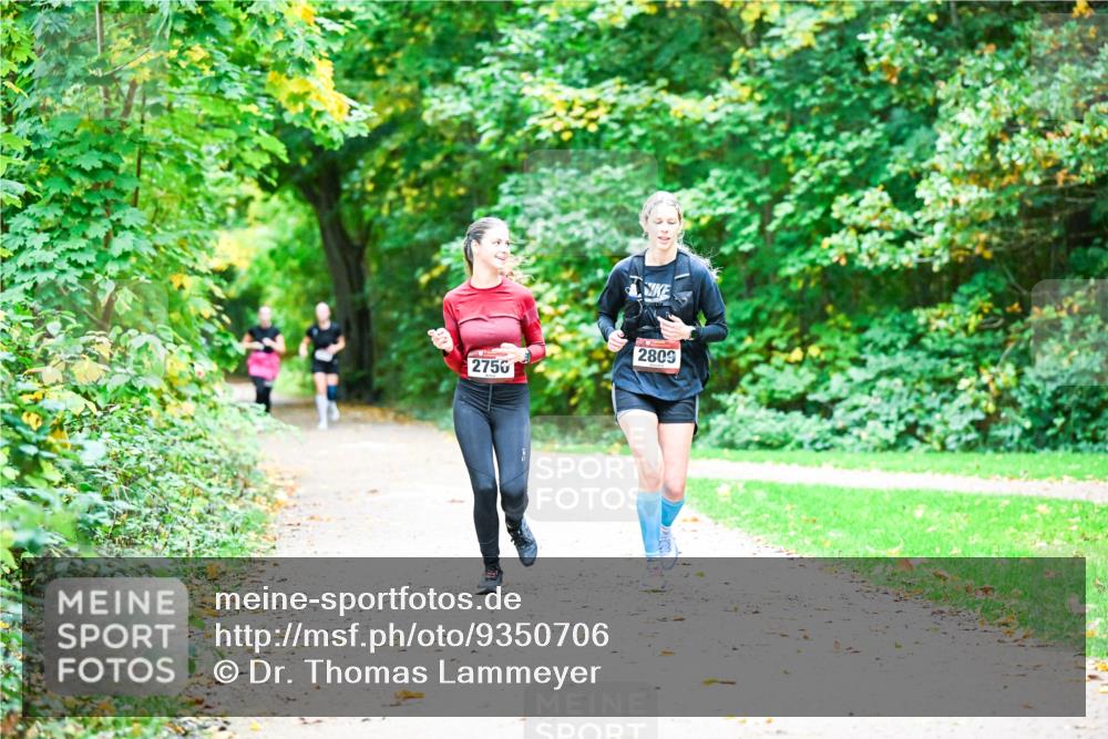12.10.2025 - Bramfelder Halbmarathon 2025 Dr. Thomas Lammeyer http://msf.ph/oto/9350706 12.10.2025 10:35:26 Laufen 2809, 2750 meine-sportfotos.de