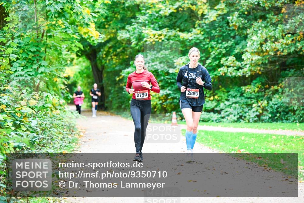 12.10.2025 - Bramfelder Halbmarathon 2025 Dr. Thomas Lammeyer http://msf.ph/oto/9350710 12.10.2025 10:35:26 Laufen 2750, 2809 meine-sportfotos.de