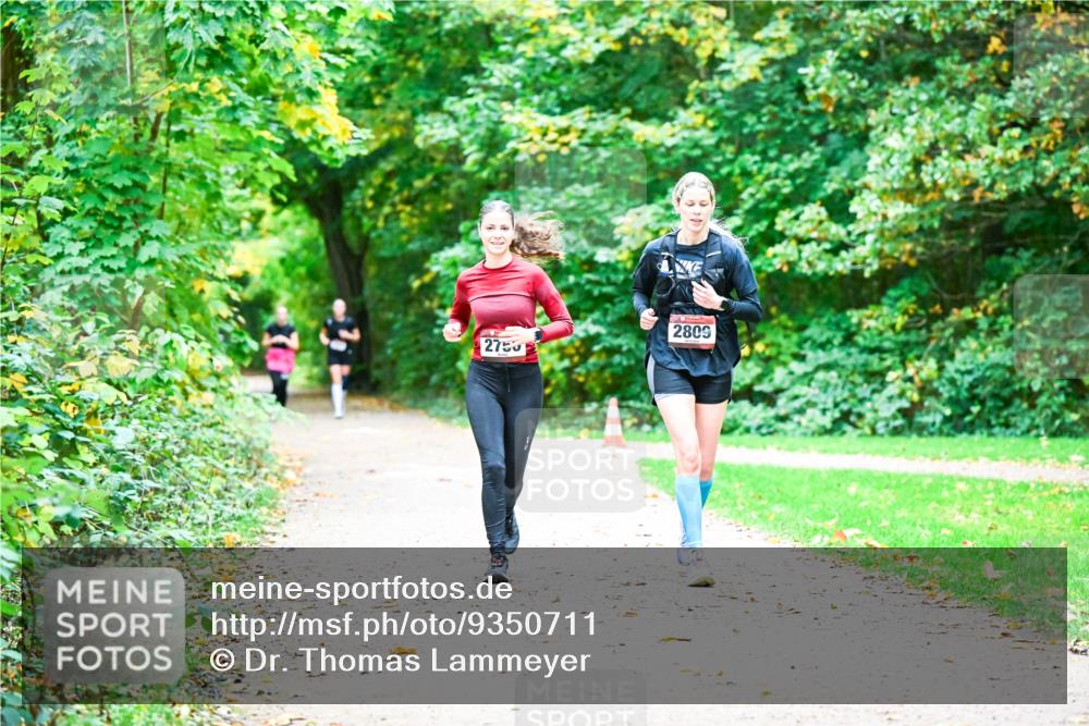 12.10.2025 - Bramfelder Halbmarathon 2025 Dr. Thomas Lammeyer http://msf.ph/oto/9350711 12.10.2025 10:35:27 Laufen 2809, 2753 meine-sportfotos.de