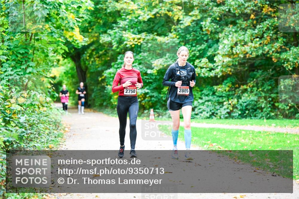 12.10.2025 - Bramfelder Halbmarathon 2025 Dr. Thomas Lammeyer http://msf.ph/oto/9350713 12.10.2025 10:35:27 Laufen 2750, 2809 meine-sportfotos.de