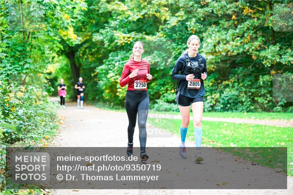 12.10.2025 - Bramfelder Halbmarathon 2025 Dr. Thomas Lammeyer http://msf.ph/oto/9350719 12.10.2025 10:35:28 Laufen 2750, 2809 meine-sportfotos.de