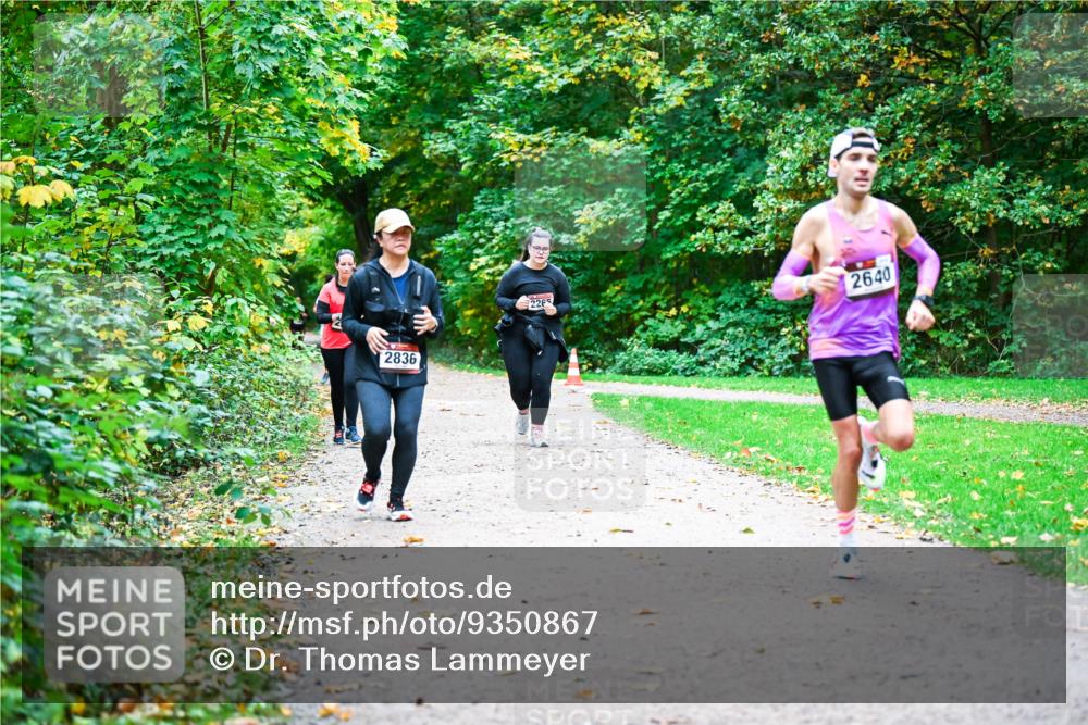 12.10.2025 - Bramfelder Halbmarathon 2025 Dr. Thomas Lammeyer http://msf.ph/oto/9350867 12.10.2025 10:36:14 Laufen 2836, 2265, 2640 meine-sportfotos.de