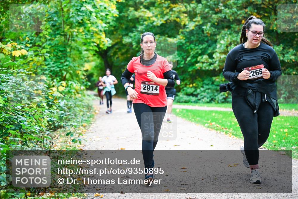 12.10.2025 - Bramfelder Halbmarathon 2025 Dr. Thomas Lammeyer http://msf.ph/oto/9350895 12.10.2025 10:36:19 Laufen 2914, 2265 meine-sportfotos.de