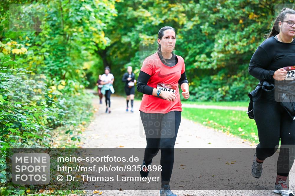 12.10.2025 - Bramfelder Halbmarathon 2025 Dr. Thomas Lammeyer http://msf.ph/oto/9350898 12.10.2025 10:36:19 Laufen 221 meine-sportfotos.de