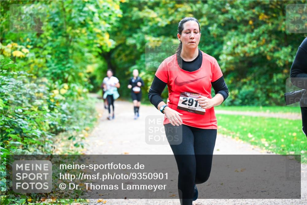 12.10.2025 - Bramfelder Halbmarathon 2025 Dr. Thomas Lammeyer http://msf.ph/oto/9350901 12.10.2025 10:36:20 Laufen 291 meine-sportfotos.de