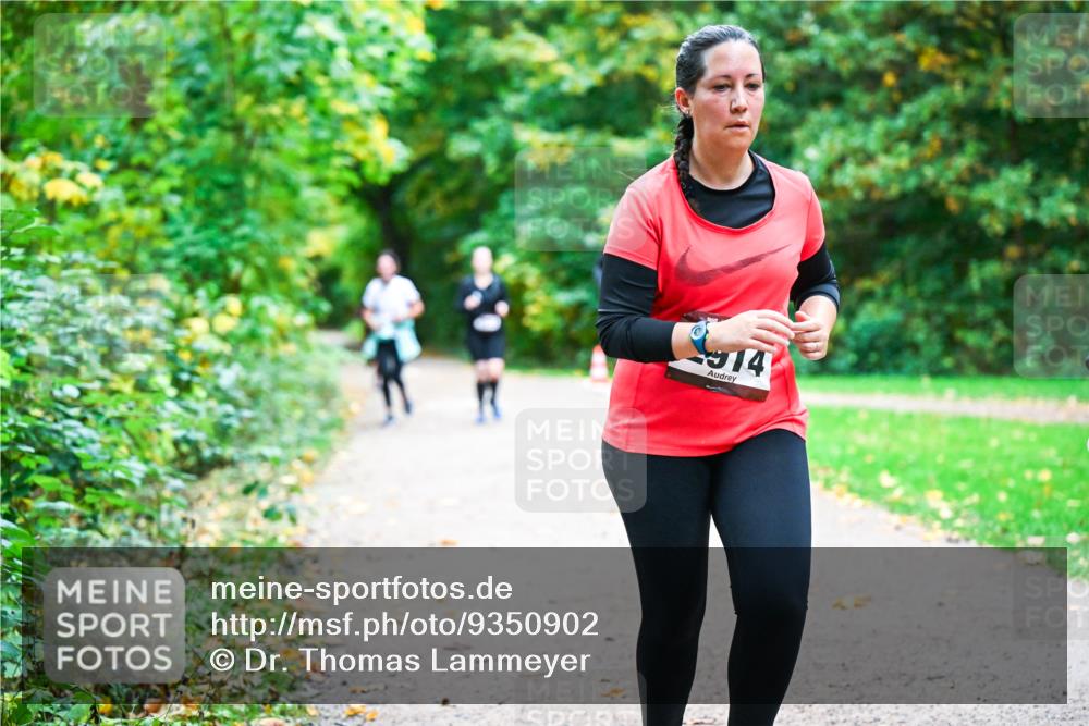 12.10.2025 - Bramfelder Halbmarathon 2025 Dr. Thomas Lammeyer http://msf.ph/oto/9350902 12.10.2025 10:36:20 Laufen 914 meine-sportfotos.de