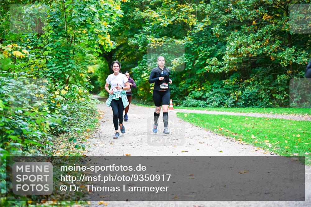 12.10.2025 - Bramfelder Halbmarathon 2025 Dr. Thomas Lammeyer http://msf.ph/oto/9350917 12.10.2025 10:36:23 Laufen 2943 meine-sportfotos.de