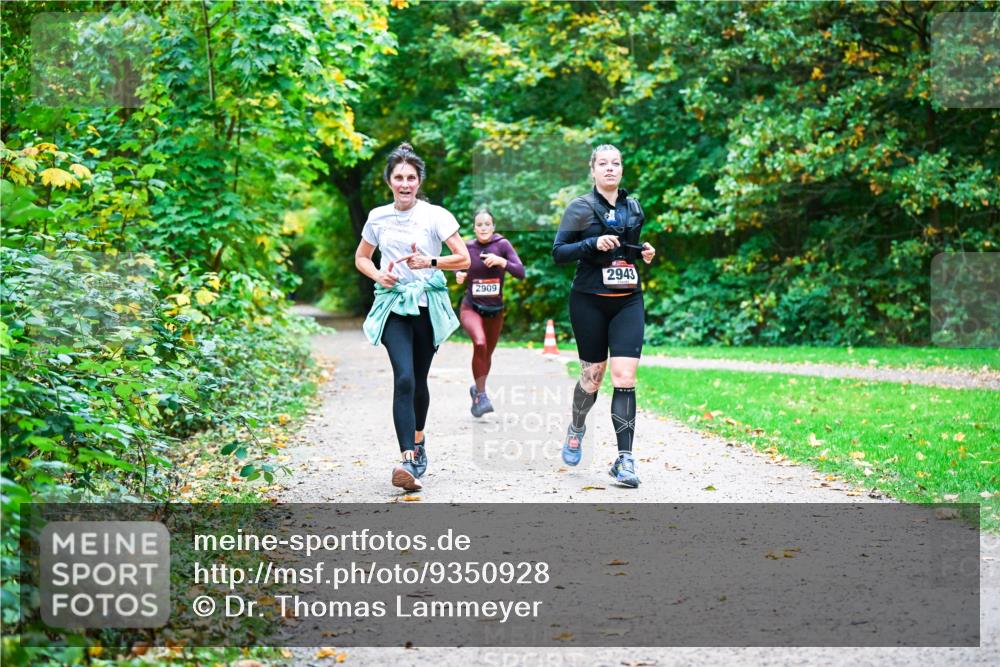 12.10.2025 - Bramfelder Halbmarathon 2025 Dr. Thomas Lammeyer http://msf.ph/oto/9350928 12.10.2025 10:36:24 Laufen 2943, 2909 meine-sportfotos.de