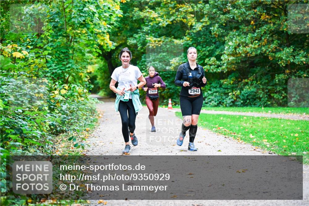 12.10.2025 - Bramfelder Halbmarathon 2025 Dr. Thomas Lammeyer http://msf.ph/oto/9350929 12.10.2025 10:36:24 Laufen 2909, 2943 meine-sportfotos.de