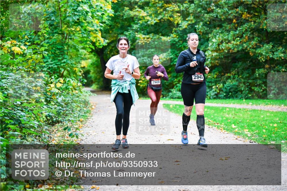 12.10.2025 - Bramfelder Halbmarathon 2025 Dr. Thomas Lammeyer http://msf.ph/oto/9350933 12.10.2025 10:36:25 Laufen 2943, 2909 meine-sportfotos.de