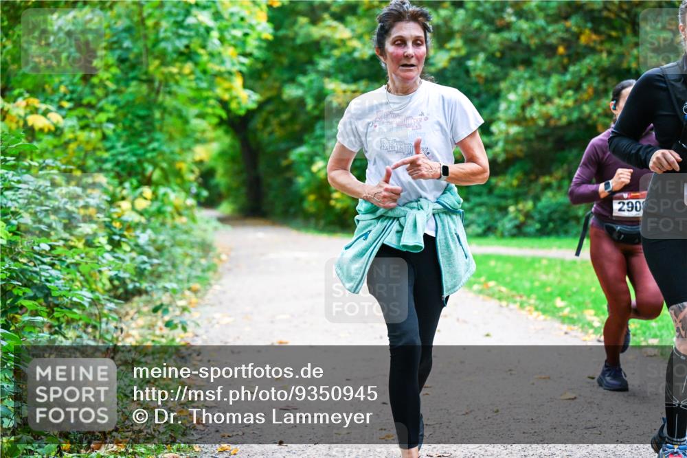 12.10.2025 - Bramfelder Halbmarathon 2025 Dr. Thomas Lammeyer http://msf.ph/oto/9350945 12.10.2025 10:36:27 Laufen 290 meine-sportfotos.de