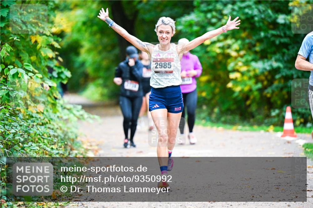 12.10.2025 - Bramfelder Halbmarathon 2025 Dr. Thomas Lammeyer http://msf.ph/oto/9350992 12.10.2025 10:36:59 Laufen 2985 meine-sportfotos.de