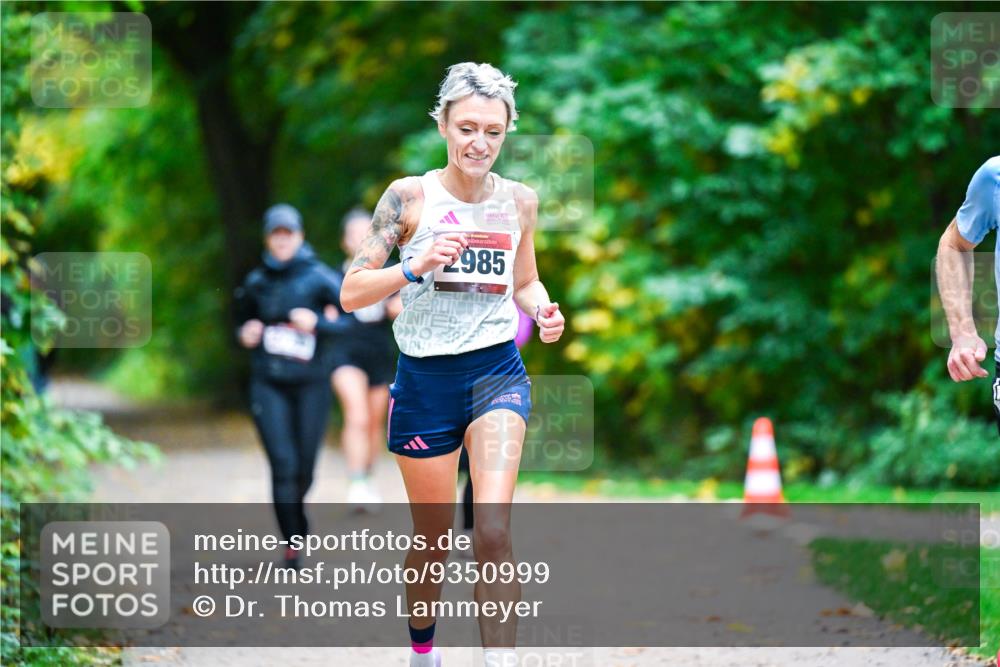 12.10.2025 - Bramfelder Halbmarathon 2025 Dr. Thomas Lammeyer http://msf.ph/oto/9350999 12.10.2025 10:36:59 Laufen 2985 meine-sportfotos.de