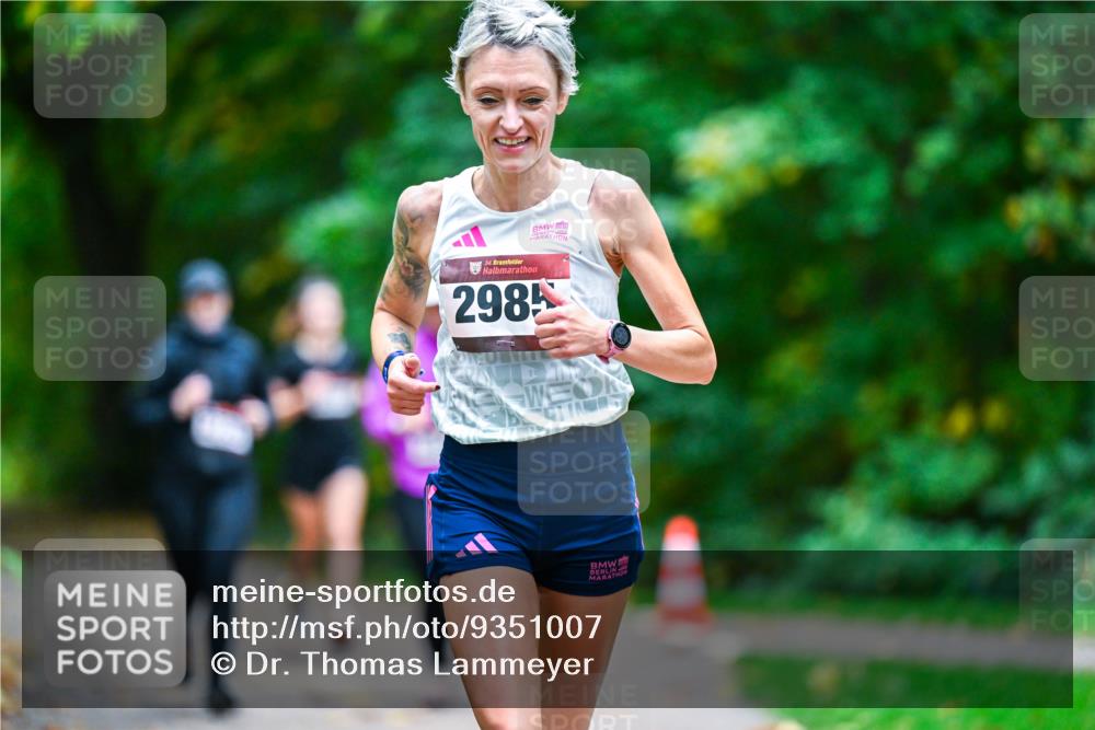 12.10.2025 - Bramfelder Halbmarathon 2025 Dr. Thomas Lammeyer http://msf.ph/oto/9351007 12.10.2025 10:37:01 Laufen 34, 2985 meine-sportfotos.de