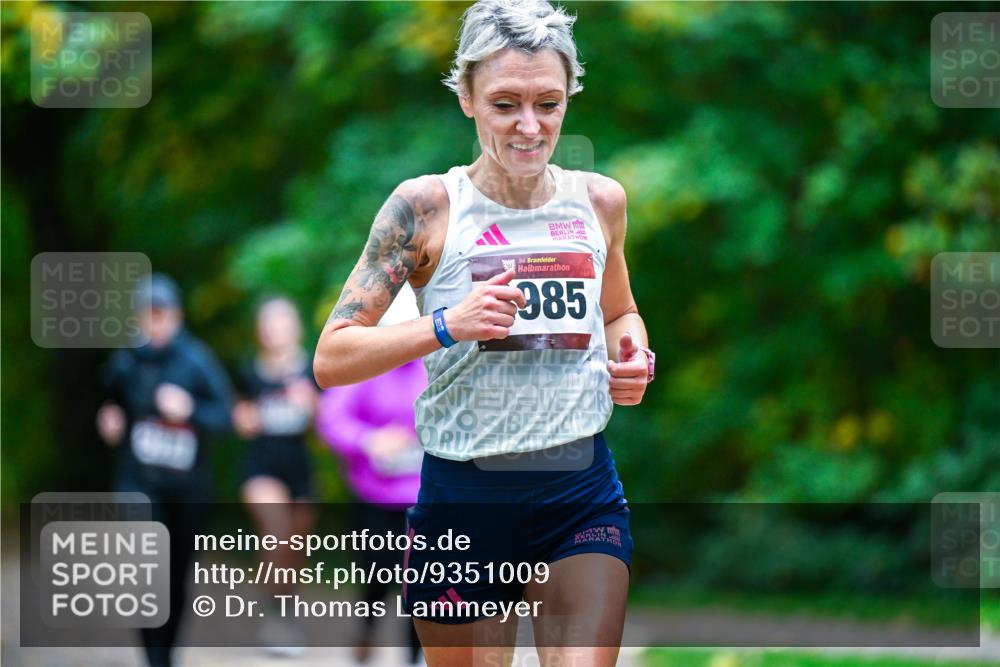 12.10.2025 - Bramfelder Halbmarathon 2025 Dr. Thomas Lammeyer http://msf.ph/oto/9351009 12.10.2025 10:37:01 Laufen 34, 985 meine-sportfotos.de