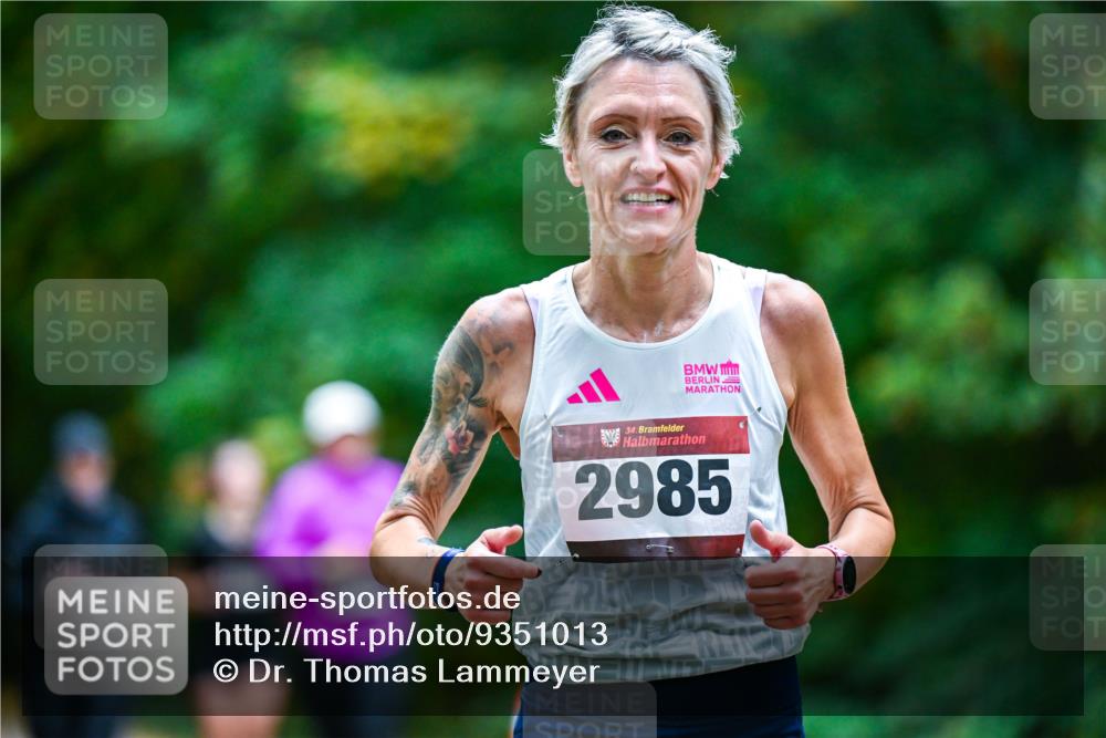 12.10.2025 - Bramfelder Halbmarathon 2025 Dr. Thomas Lammeyer http://msf.ph/oto/9351013 12.10.2025 10:37:01 Laufen 34, 2985 meine-sportfotos.de