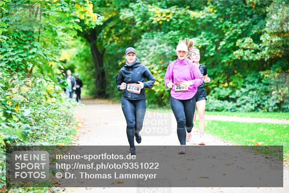 12.10.2025 - Bramfelder Halbmarathon 2025 Dr. Thomas Lammeyer http://msf.ph/oto/9351022 12.10.2025 10:37:04 Laufen 28, 2728 meine-sportfotos.de