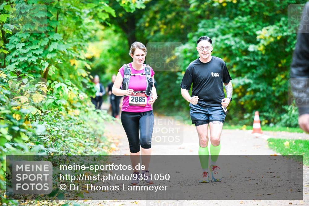 12.10.2025 - Bramfelder Halbmarathon 2025 Dr. Thomas Lammeyer http://msf.ph/oto/9351050 12.10.2025 10:37:25 Laufen 2885 meine-sportfotos.de
