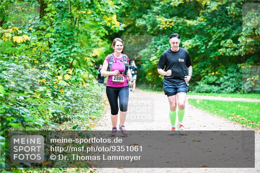 12.10.2025 - Bramfelder Halbmarathon 2025 Dr. Thomas Lammeyer http://msf.ph/oto/9351061 12.10.2025 10:37:26 Laufen 2885 meine-sportfotos.de