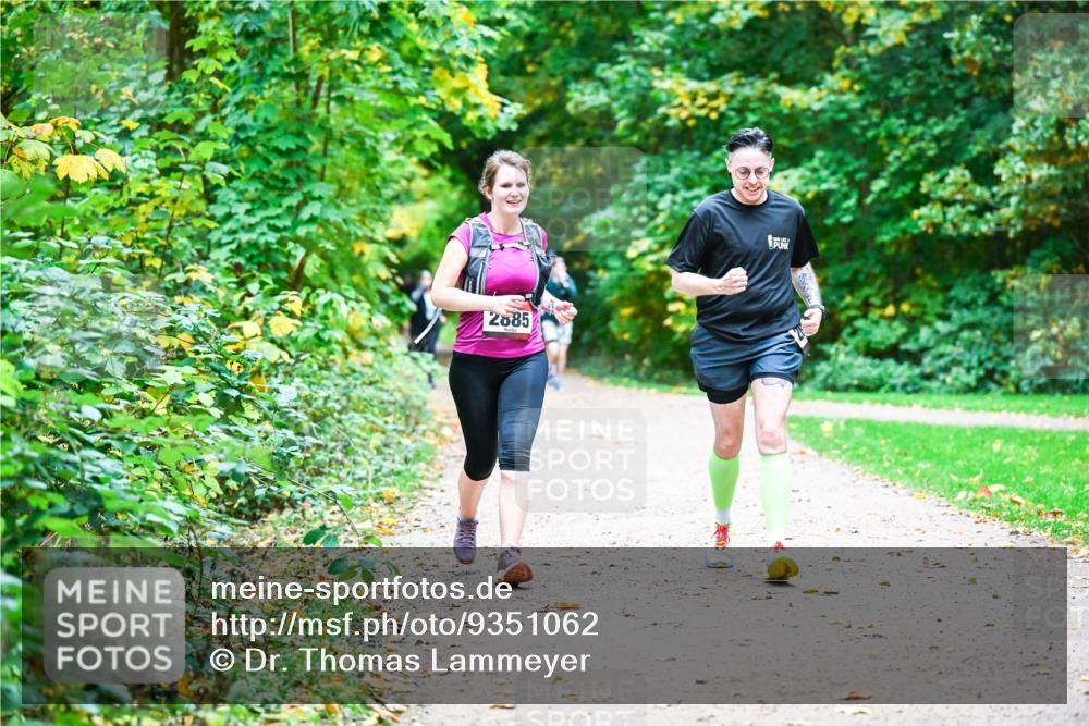 12.10.2025 - Bramfelder Halbmarathon 2025 Dr. Thomas Lammeyer http://msf.ph/oto/9351062 12.10.2025 10:37:26 Laufen 2885 meine-sportfotos.de