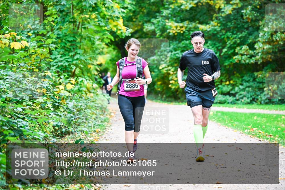 12.10.2025 - Bramfelder Halbmarathon 2025 Dr. Thomas Lammeyer http://msf.ph/oto/9351065 12.10.2025 10:37:27 Laufen 2885 meine-sportfotos.de