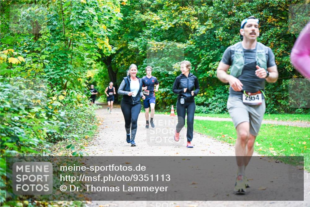 12.10.2025 - Bramfelder Halbmarathon 2025 Dr. Thomas Lammeyer http://msf.ph/oto/9351113 12.10.2025 10:37:38 Laufen 2990, 2954 meine-sportfotos.de