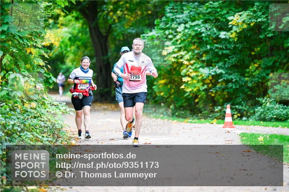 12.10.2025 - Bramfelder Halbmarathon 2025 Dr. Thomas Lammeyer http://msf.ph/oto/9351173 12.10.2025 10:37:50 Laufen 2198, 2755 meine-sportfotos.de