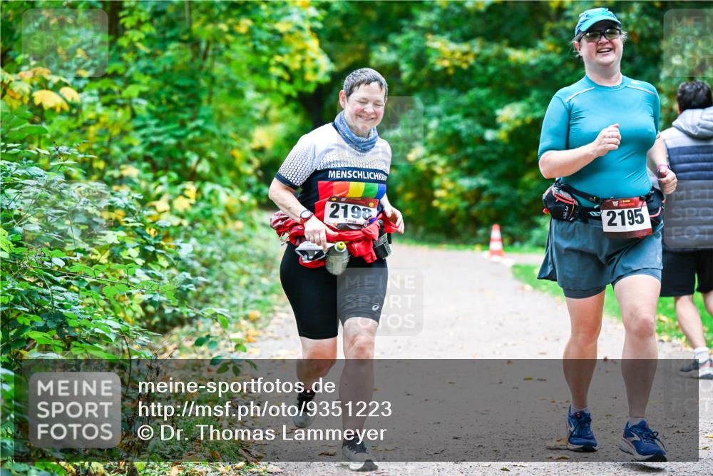 12.10.2025 - Bramfelder Halbmarathon 2025 Dr. Thomas Lammeyer http://msf.ph/oto/9351223 12.10.2025 10:37:59 Laufen 219, 2195 meine-sportfotos.de