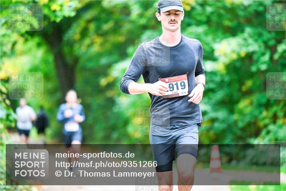12.10.2025 - Bramfelder Halbmarathon 2025 Dr. Thomas Lammeyer http://msf.ph/oto/9351266 12.10.2025 10:38:25 Laufen 919, 31 meine-sportfotos.de