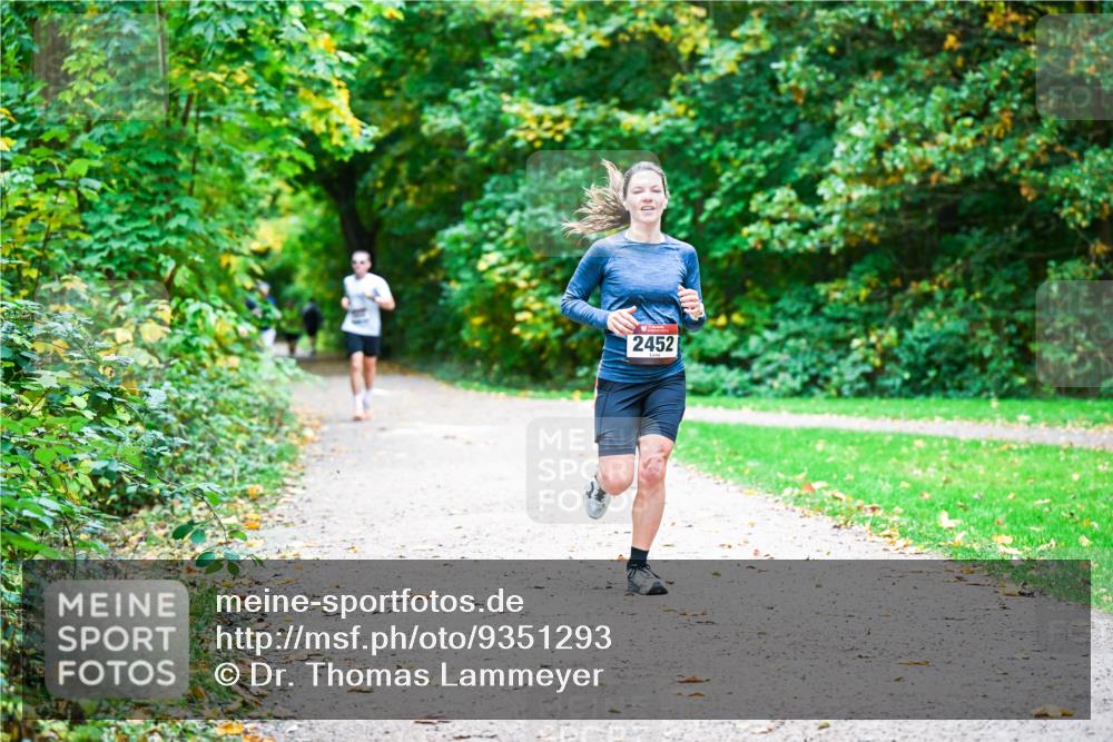 12.10.2025 - Bramfelder Halbmarathon 2025 Dr. Thomas Lammeyer http://msf.ph/oto/9351293 12.10.2025 10:38:31 Laufen 2452 meine-sportfotos.de