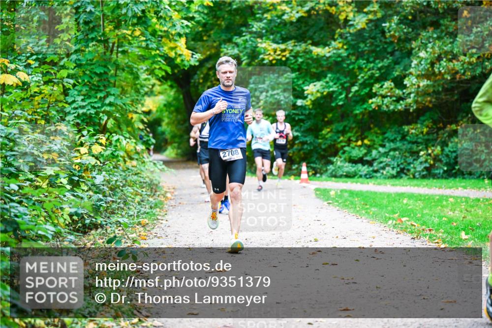12.10.2025 - Bramfelder Halbmarathon 2025 Dr. Thomas Lammeyer http://msf.ph/oto/9351379 12.10.2025 10:38:48 Laufen 2708 meine-sportfotos.de