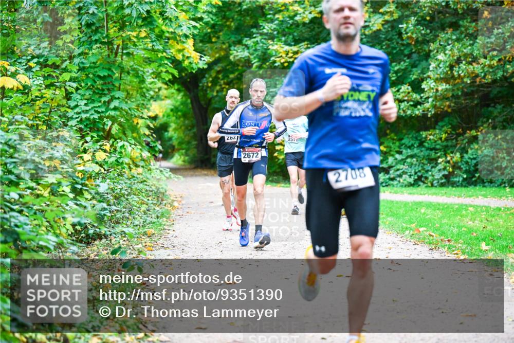 12.10.2025 - Bramfelder Halbmarathon 2025 Dr. Thomas Lammeyer http://msf.ph/oto/9351390 12.10.2025 10:38:49 Laufen 202, 2672, 257, 2708 meine-sportfotos.de