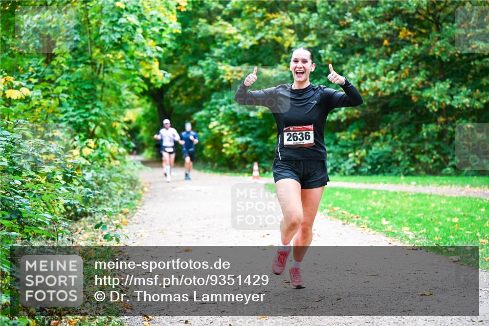 12.10.2025 - Bramfelder Halbmarathon 2025 Dr. Thomas Lammeyer http://msf.ph/oto/9351429 12.10.2025 10:39:03 Laufen 2636 meine-sportfotos.de