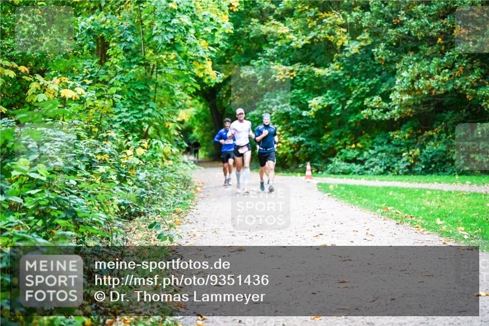 12.10.2025 - Bramfelder Halbmarathon 2025 Dr. Thomas Lammeyer http://msf.ph/oto/9351436 12.10.2025 10:39:06 Laufen  meine-sportfotos.de