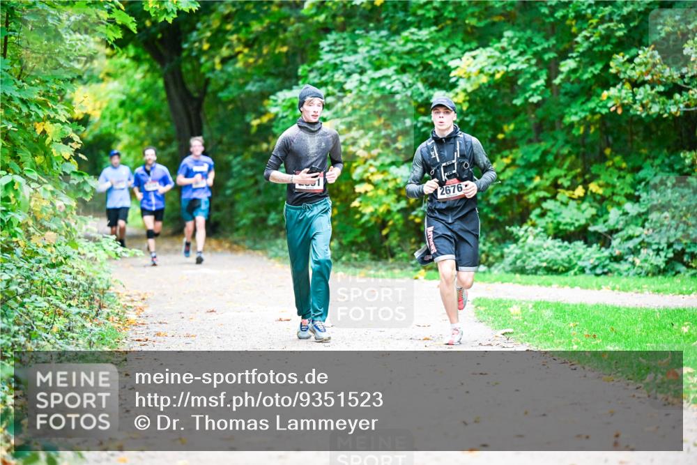 12.10.2025 - Bramfelder Halbmarathon 2025 Dr. Thomas Lammeyer http://msf.ph/oto/9351523 12.10.2025 10:39:24 Laufen 2676 meine-sportfotos.de