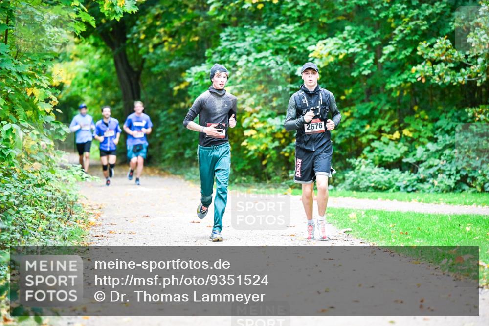 12.10.2025 - Bramfelder Halbmarathon 2025 Dr. Thomas Lammeyer http://msf.ph/oto/9351524 12.10.2025 10:39:24 Laufen 2676 meine-sportfotos.de