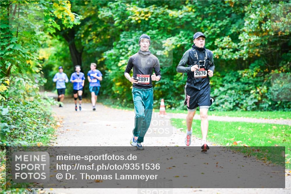12.10.2025 - Bramfelder Halbmarathon 2025 Dr. Thomas Lammeyer http://msf.ph/oto/9351536 12.10.2025 10:39:26 Laufen 2891, 2676 meine-sportfotos.de