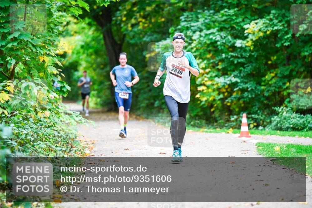 12.10.2025 - Bramfelder Halbmarathon 2025 Dr. Thomas Lammeyer http://msf.ph/oto/9351606 12.10.2025 10:39:46 Laufen 3445, 2830 meine-sportfotos.de