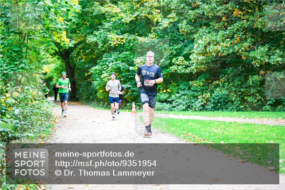 12.10.2025 - Bramfelder Halbmarathon 2025 Dr. Thomas Lammeyer http://msf.ph/oto/9351954 12.10.2025 10:41:25 Laufen 979, 2942, 280 meine-sportfotos.de
